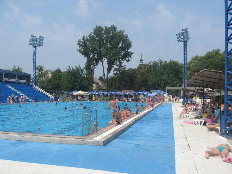 Apartman Ana Bečej Εξωτερικό φωτογραφία