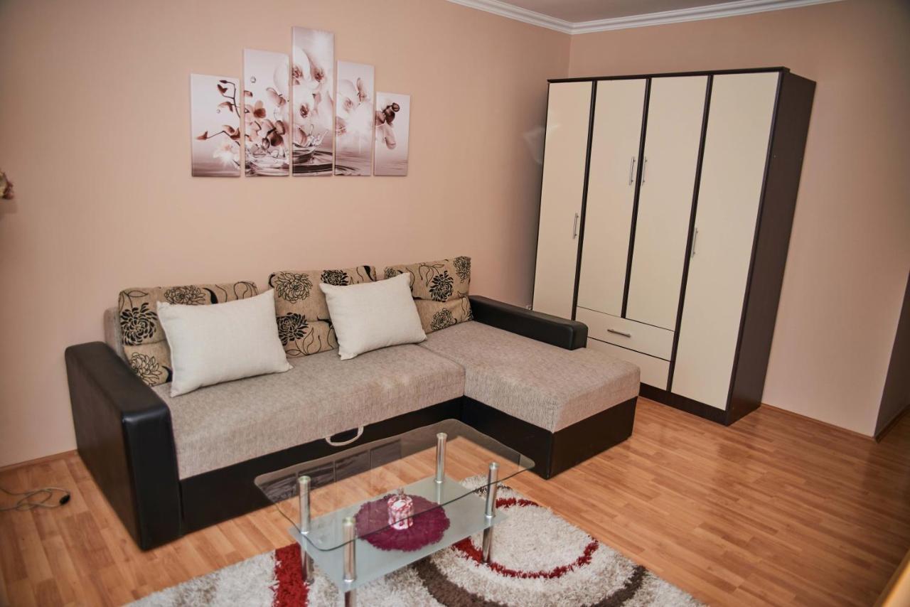 Apartman Ana Bečej Εξωτερικό φωτογραφία